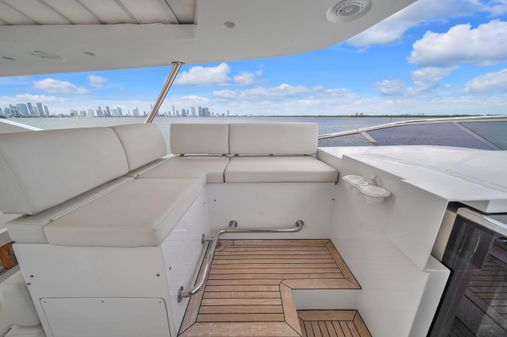 Azimut 95 Raised Pilothouse image