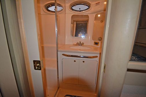 Sea-ray 370-AFT-CABIN image