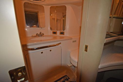 Sea-ray 370-AFT-CABIN image