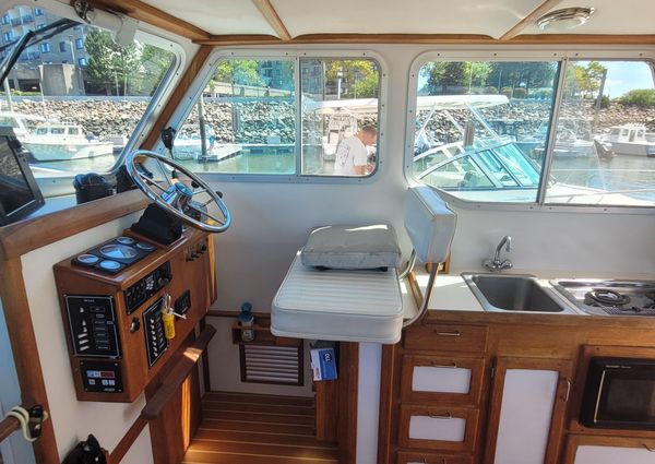 Nauset FLYBRIDGE-CRUISER image