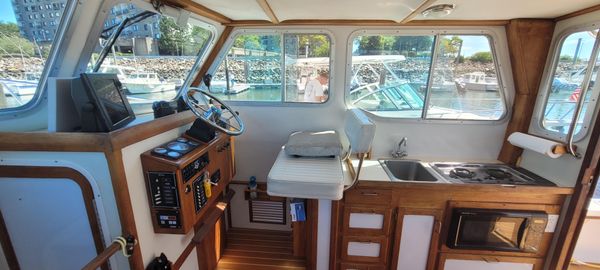 Nauset FLYBRIDGE-CRUISER image