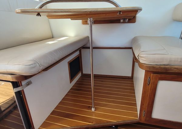 Nauset FLYBRIDGE-CRUISER image