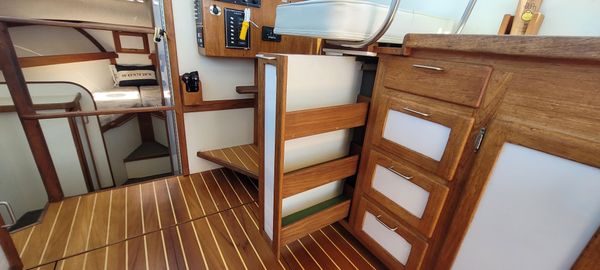 Nauset FLYBRIDGE-CRUISER image