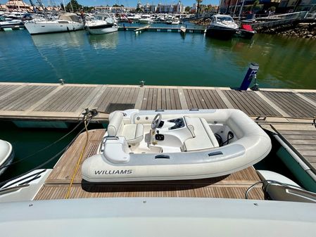 Azimut 62S image