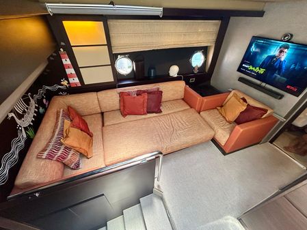 Azimut 62S image