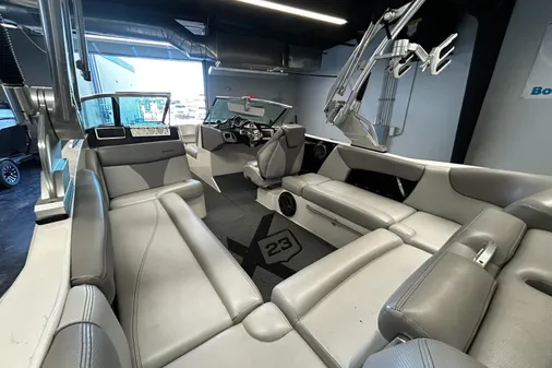 MasterCraft X23 image