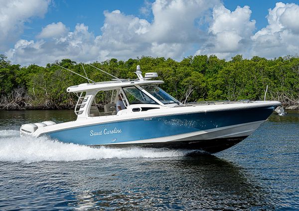 Boston Whaler 350 Realm image