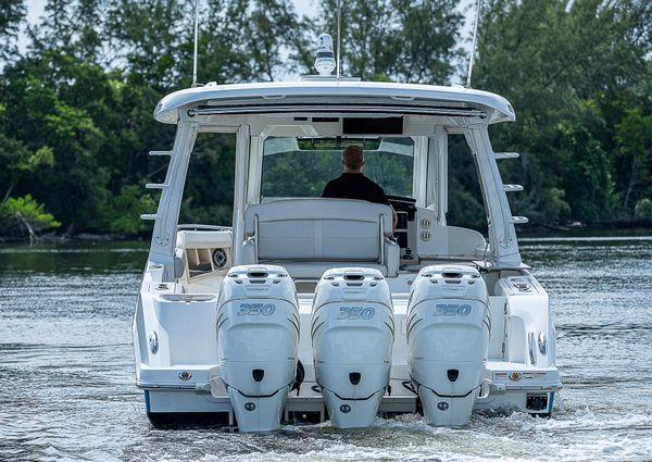 Boston Whaler 350 Realm image