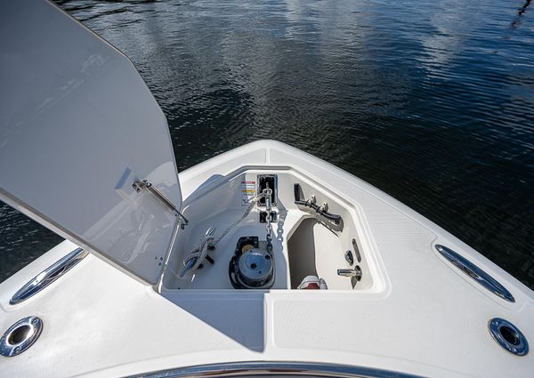 Boston Whaler 350 Realm image