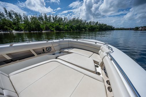 Boston Whaler 350 Realm image