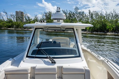 Boston Whaler 350 Realm image