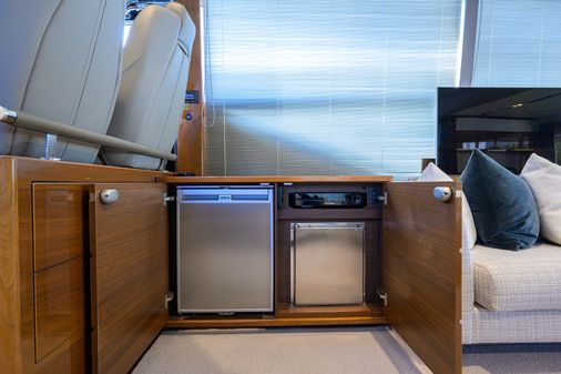 Princess Yachts 68 Flybridge Motoryacht image