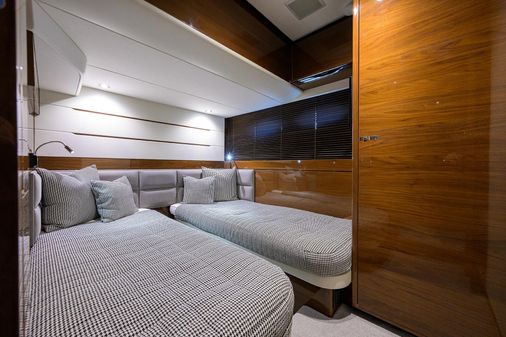 Princess 68 Flybridge Motoryacht image