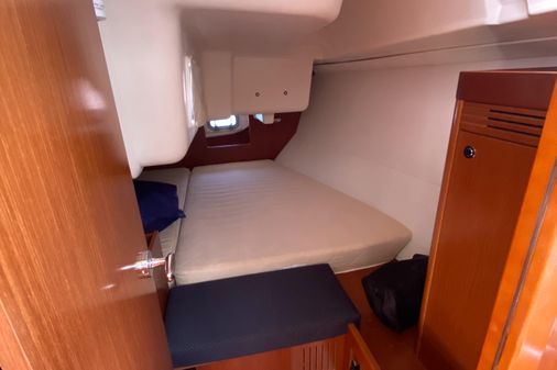 Beneteau Oceanis 34 image