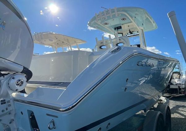 Cobia 285-CENTER-CONSOLE image