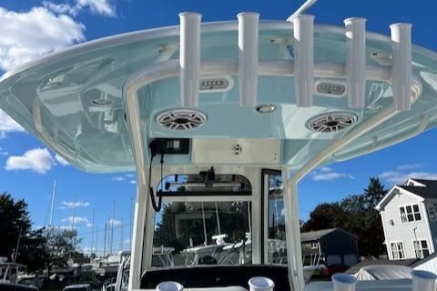 Cobia 285-CENTER-CONSOLE image