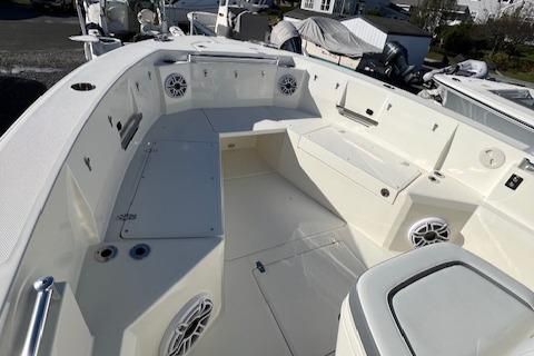 Cobia 285-CENTER-CONSOLE image