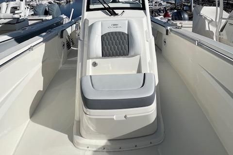 Cobia 285-CENTER-CONSOLE image