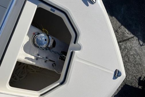 Cobia 285-CENTER-CONSOLE image