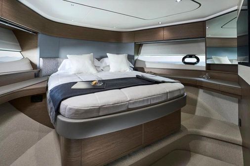 Princess-yachts S65 image