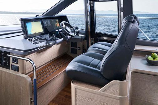 Princess-yachts S65 image