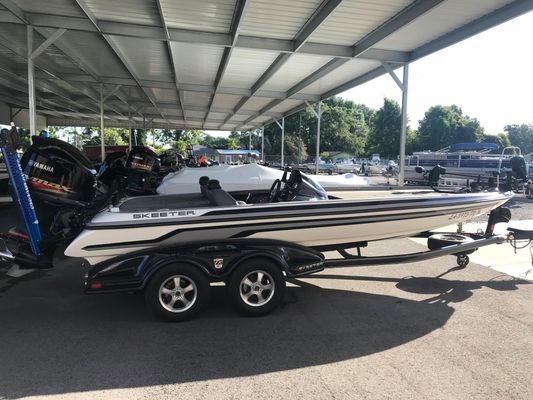 Skeeter FX 21 - main image