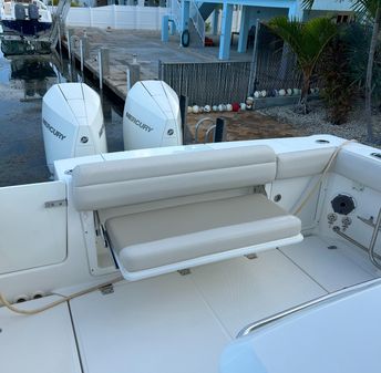 Boston Whaler 330 Outrage image