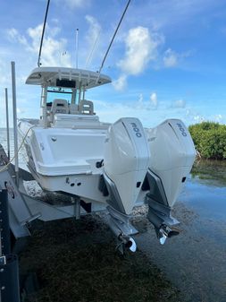 Boston Whaler 330 Outrage image