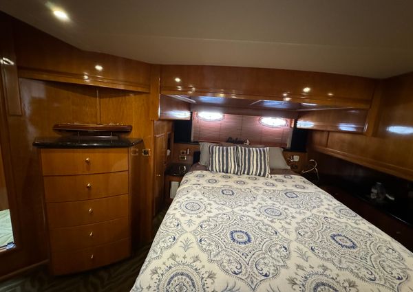 Carver 570-VOYAGER-PILOTHOUSE image