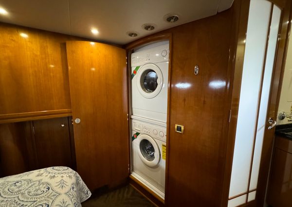 Carver 570-VOYAGER-PILOTHOUSE image