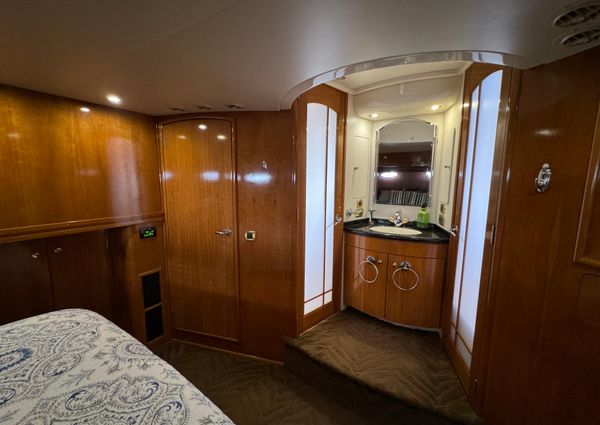 Carver 570-VOYAGER-PILOTHOUSE image