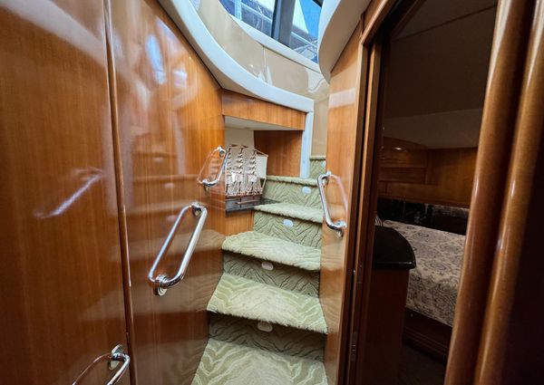 Carver 570-VOYAGER-PILOTHOUSE image