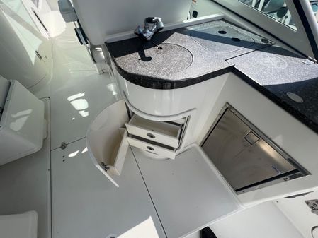 World Cat 320 DC image