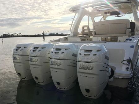 Boston Whaler 380 Realm image