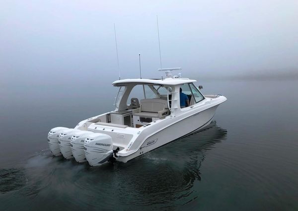 Boston Whaler 380 Realm image