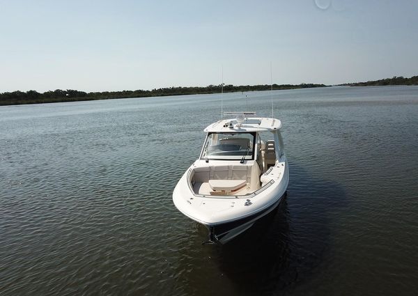 Boston Whaler 380 Realm image