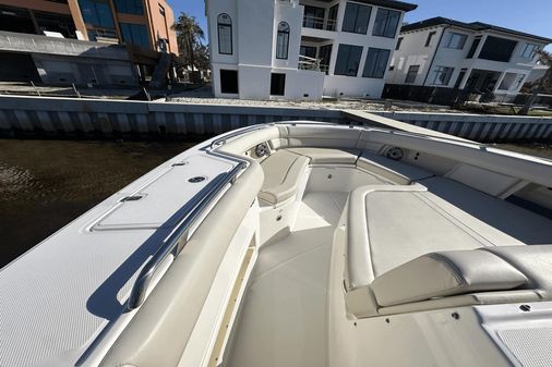 Boston Whaler 380 Realm image