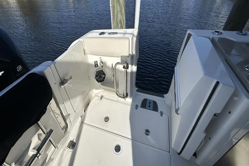 Boston Whaler 380 Realm image