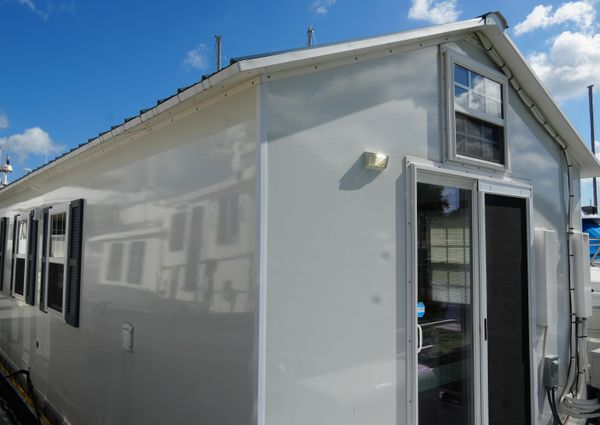 Catamaran Aqua Lodge image