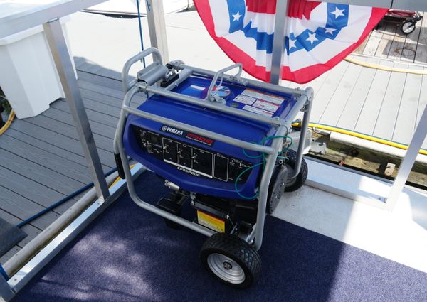 Catamaran Aqua Lodge image