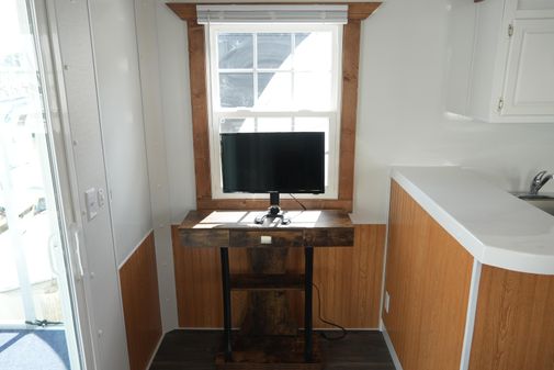 Catamaran Aqua Lodge image