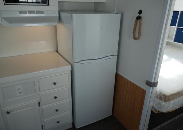 Catamaran Aqua Lodge image