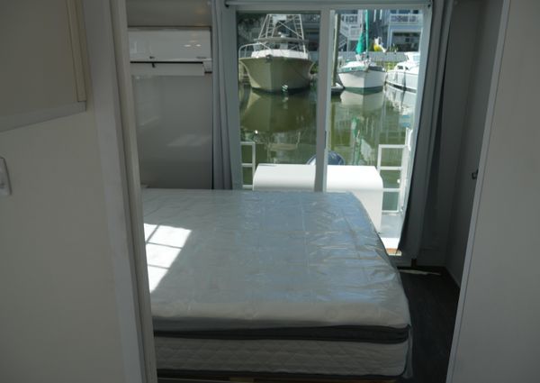 Catamaran Aqua Lodge image