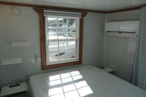 Catamaran Aqua Lodge image