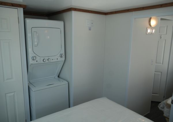 Catamaran Aqua Lodge image