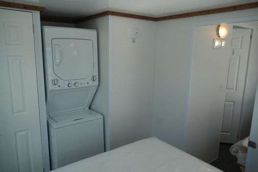 Catamaran Aqua Lodge image