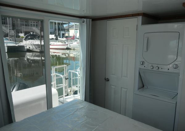 Catamaran Aqua Lodge image