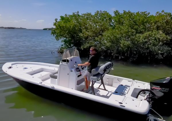 Nauticstar 224-BAY image