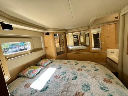 Sea Ray 420 Aft Cabin image