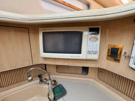 Sea Ray 420 Aft Cabin image